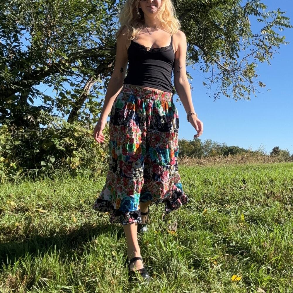 Vintage 80s / 90s Silvercord Patchwork Floral Tiered Midi Skirt Multicolor Boho